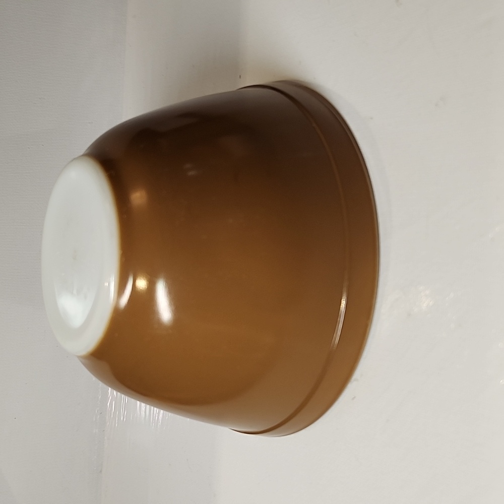 Vintage Pyrex brown nesting mixing bowl 401 1.5pt